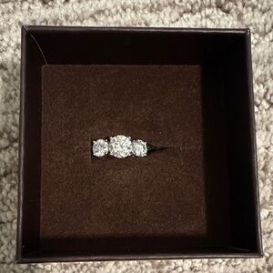 Elegant Silver Women's Ring-  Authentic Moissanite